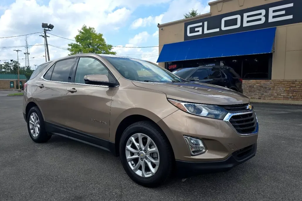 2019 Chevrolet Equinox LT photo 1