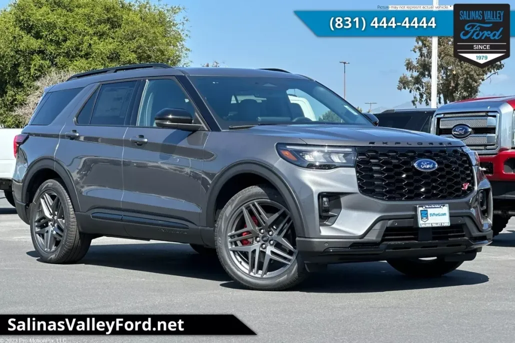 2025 Ford Explorer ST photo 1