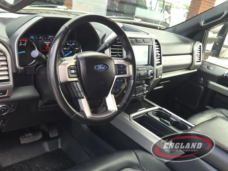 2021 Ford F-350 Platinum photo 15