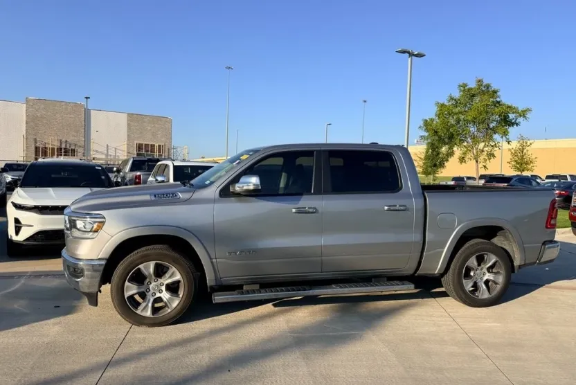 2022 Ram 1500 Laramie photo 1