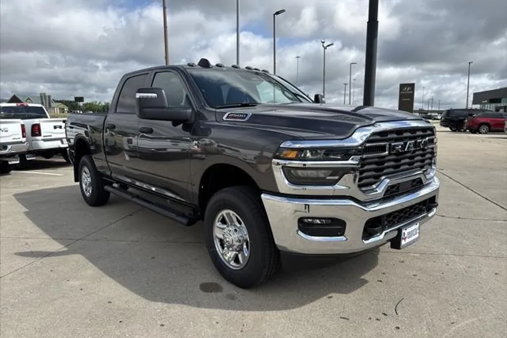 2025 Ram 2500 Tradesman photo 1
