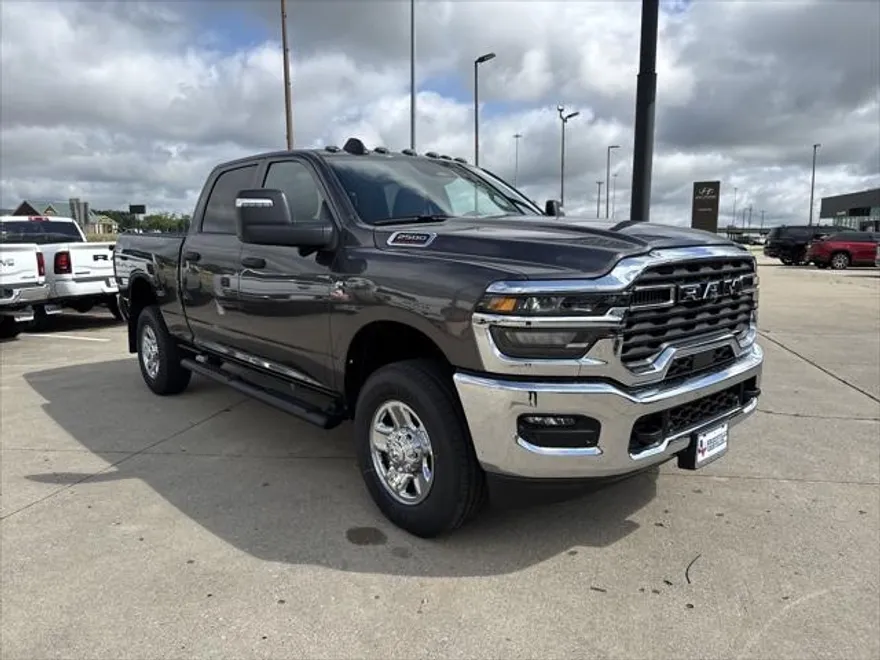 2025 Ram 2500 Tradesman photo 1