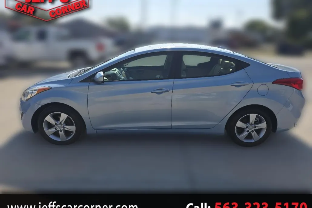 2011 Hyundai Elantra GLS photo 1