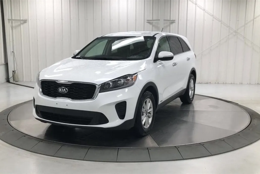 2019 Kia Sorento LX V6 photo 1