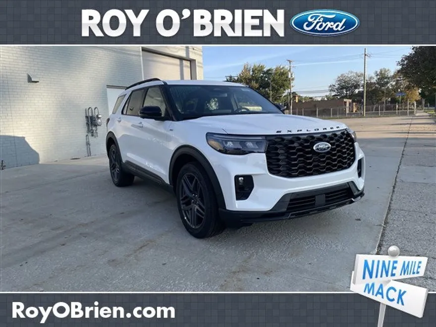 2025 Ford Explorer ST-Line photo 1