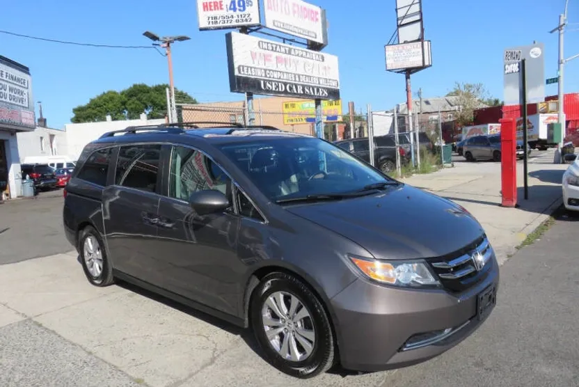2016 Honda Odyssey EX-L photo 1
