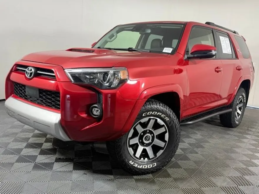 2022 Toyota 4Runner TRD Off-Road Premium photo 1