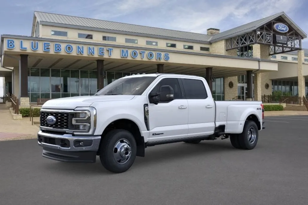 2026 Ford F-350 Lariat photo 1