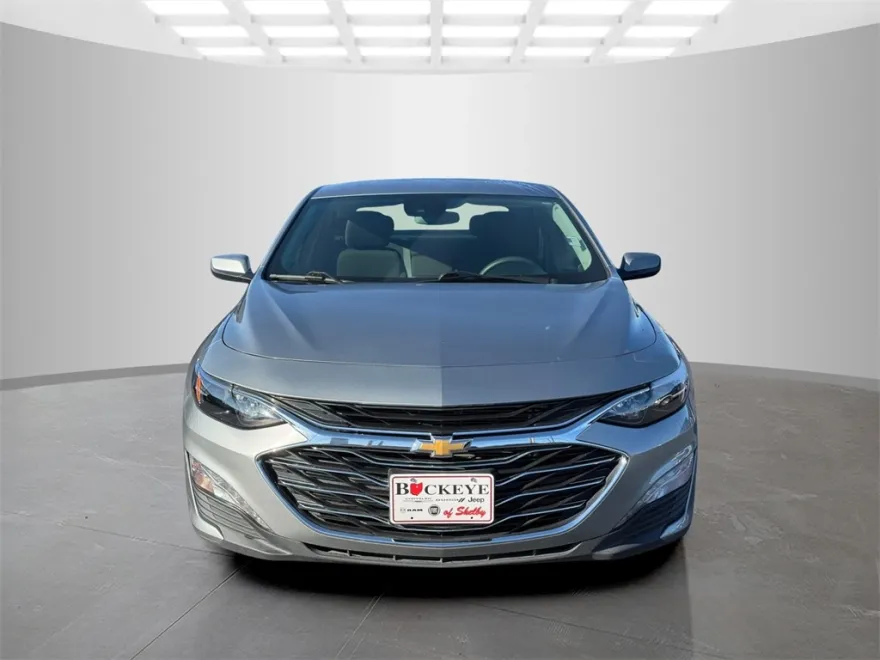 2024 Chevrolet Malibu 1LT photo 1