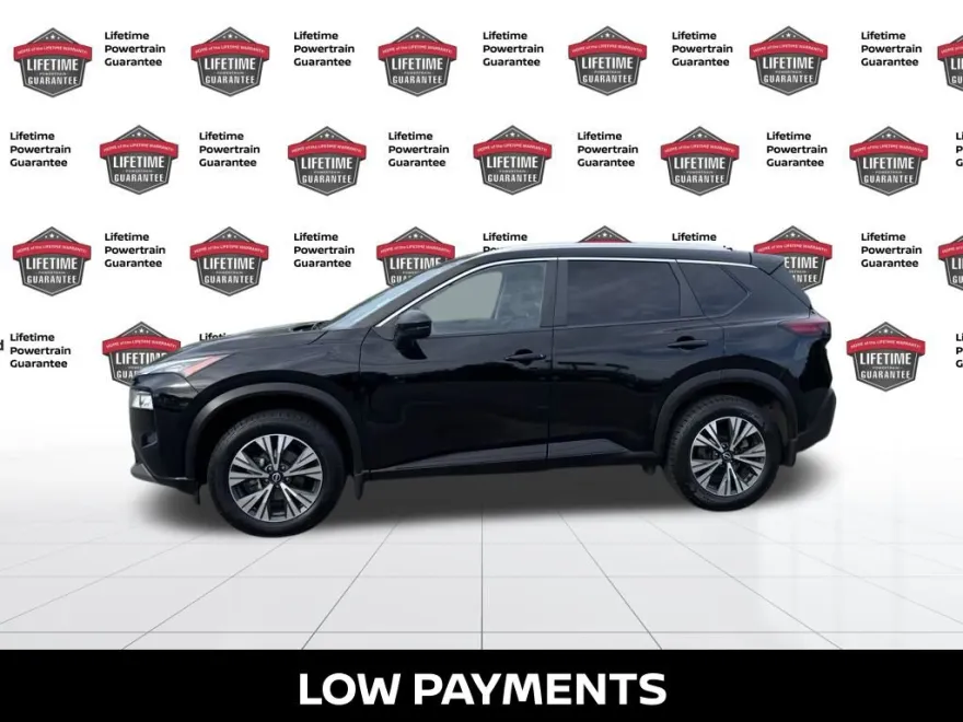 2022 Nissan Rogue SV photo 1