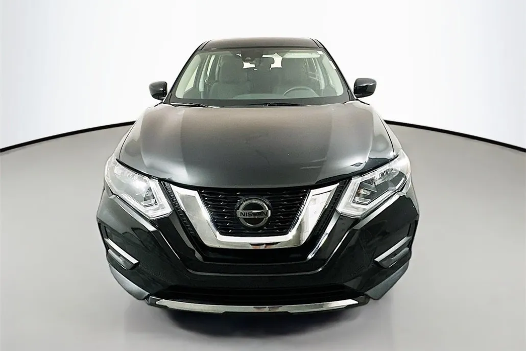 2020 Nissan Rogue S photo 1
