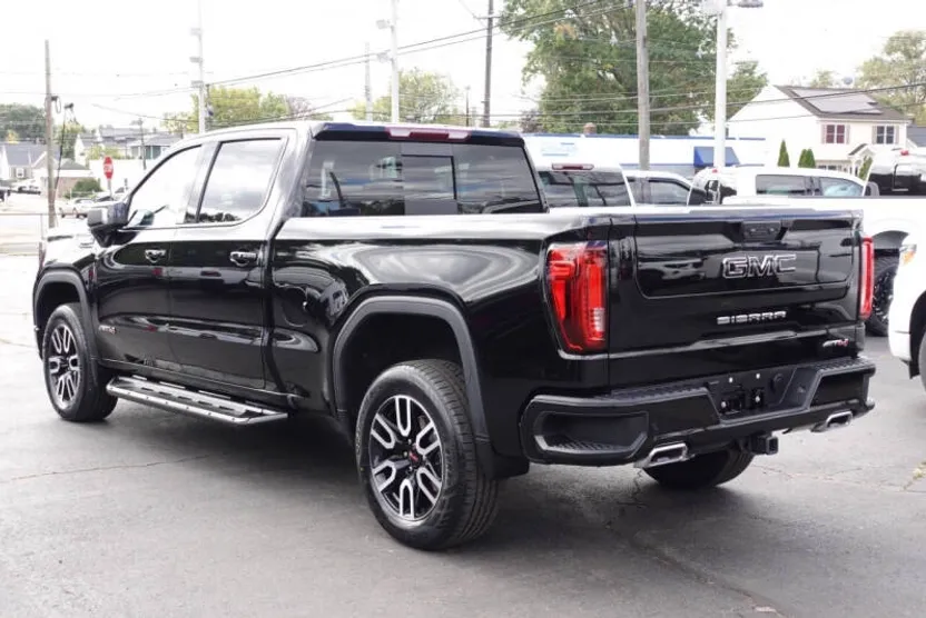 2023 Gmc Sierra 1500 AT4 photo 1