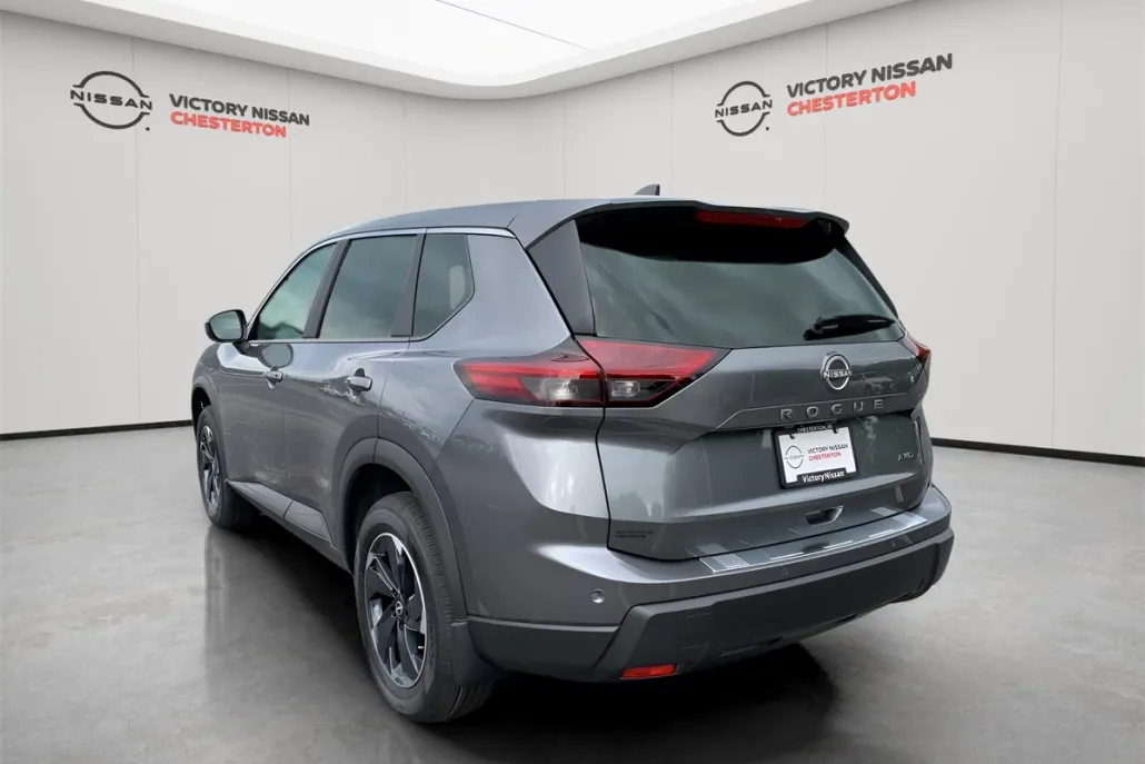 2026 Nissan Rogue SV photo 1