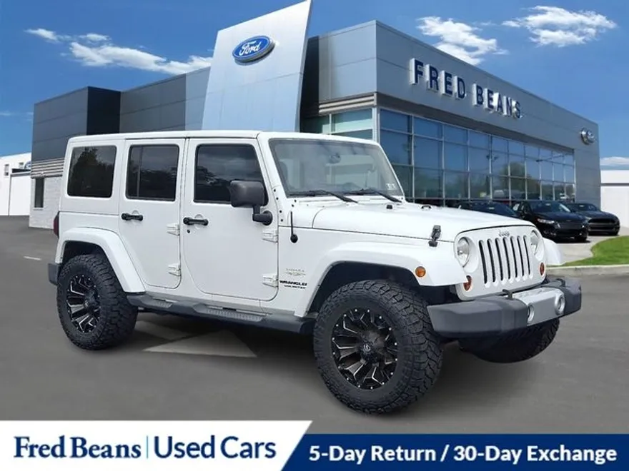 2011 Jeep Wrangler Unlimited Sahara photo 1