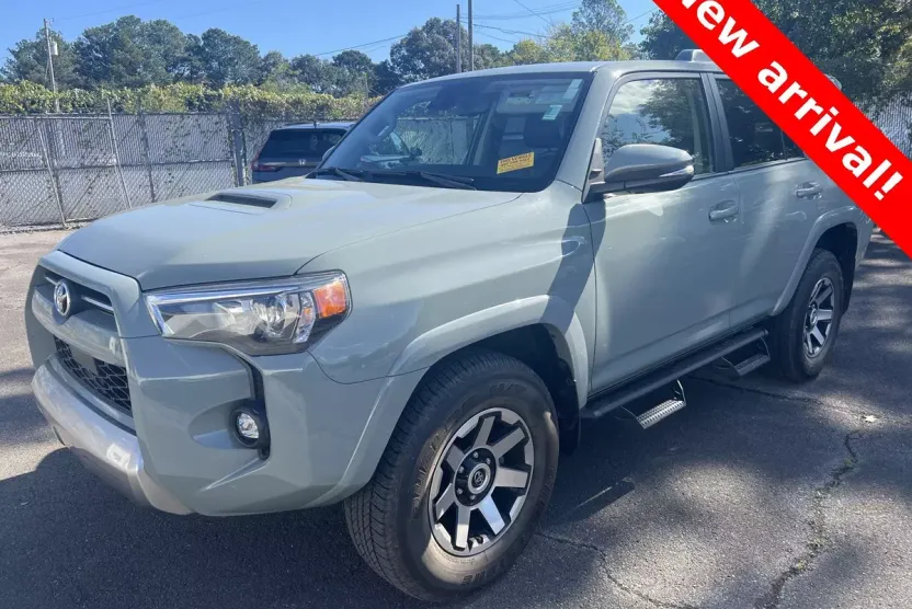 2023 Toyota 4Runner TRD Off-Road Premium photo 1