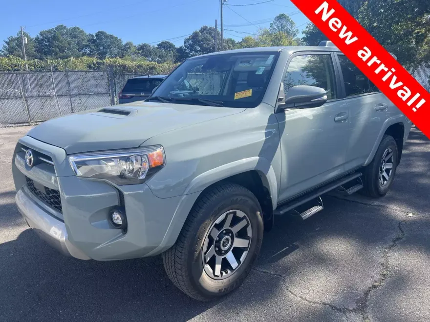 2023 Toyota 4Runner TRD Off-Road Premium photo 1