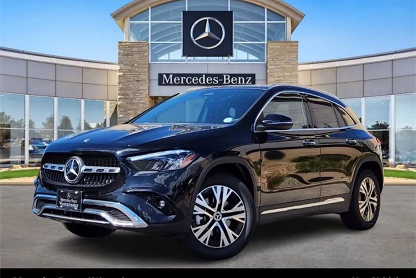 2026 Mercedes Benz GLA 250 4MATIC photo 1