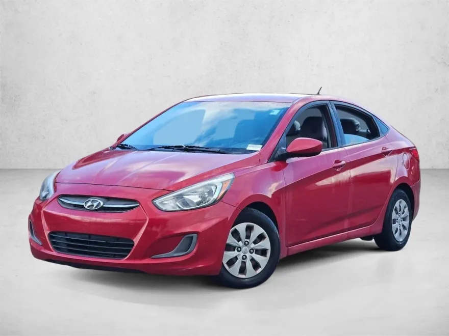 2017 Hyundai Accent SE photo 1