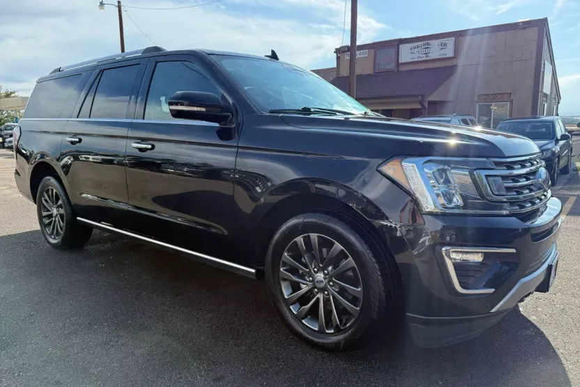 2019 Ford Expedition MAX Limited photo 1