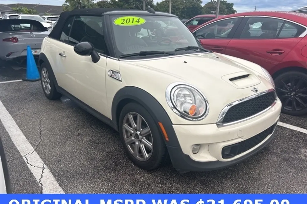 2014 Mini Cooper Convertible S photo 1