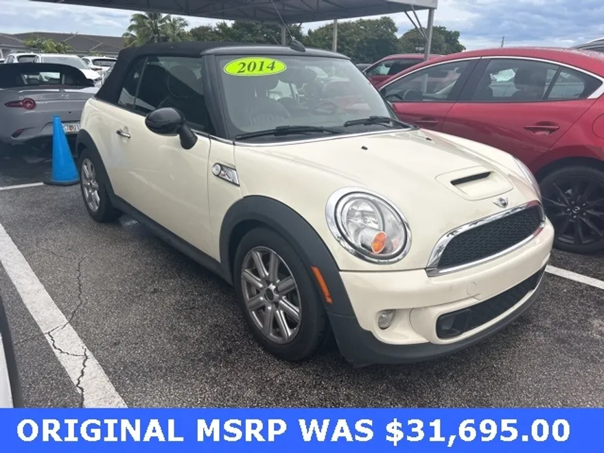 2014 Mini Cooper Convertible S photo 1