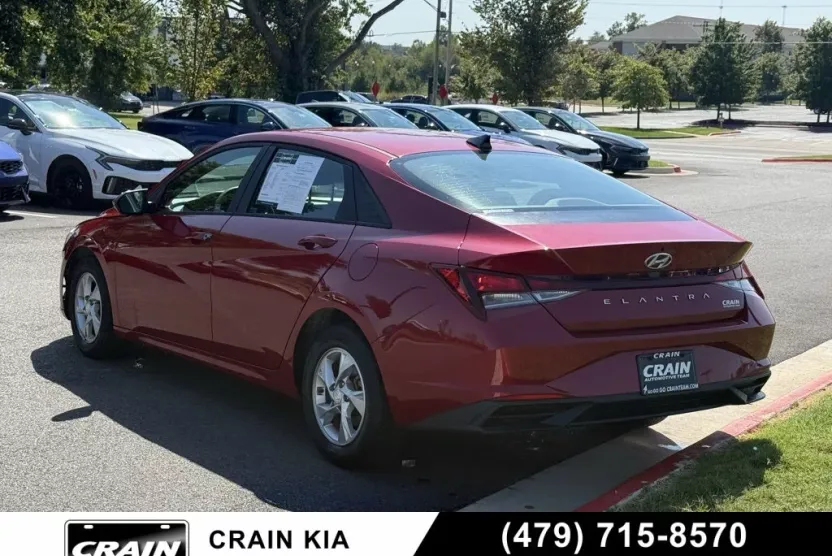 2021 Hyundai Elantra SE photo 1