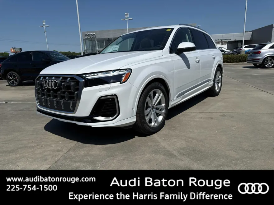 2025 Audi Q7 55 Prestige photo 1
