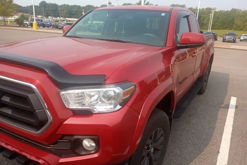 2022 Toyota Tacoma SR5 photo 1