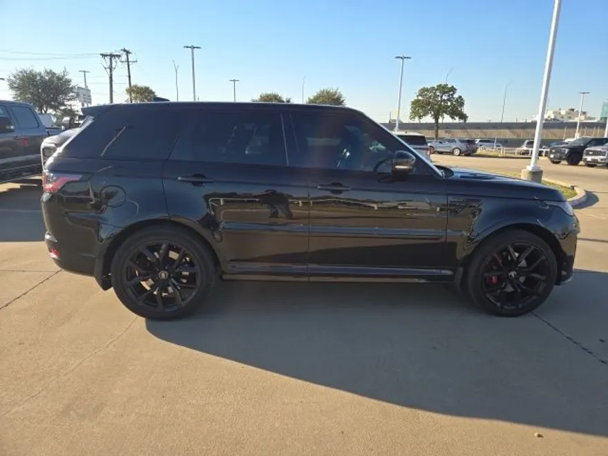 2021 Land Rover Range Rover Sport SVR photo 1