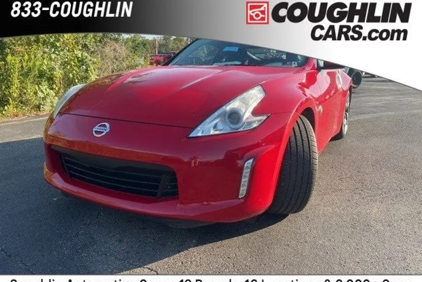 2015 Nissan 370Z Sport Tech photo 1