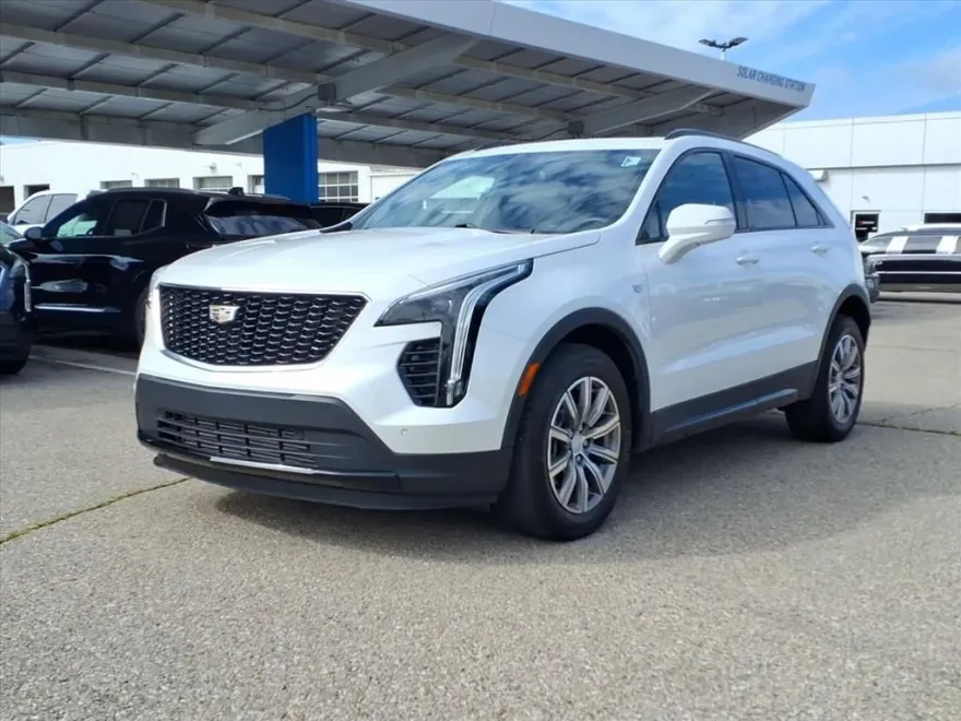 2023 Cadillac XT4 Sport photo 1
