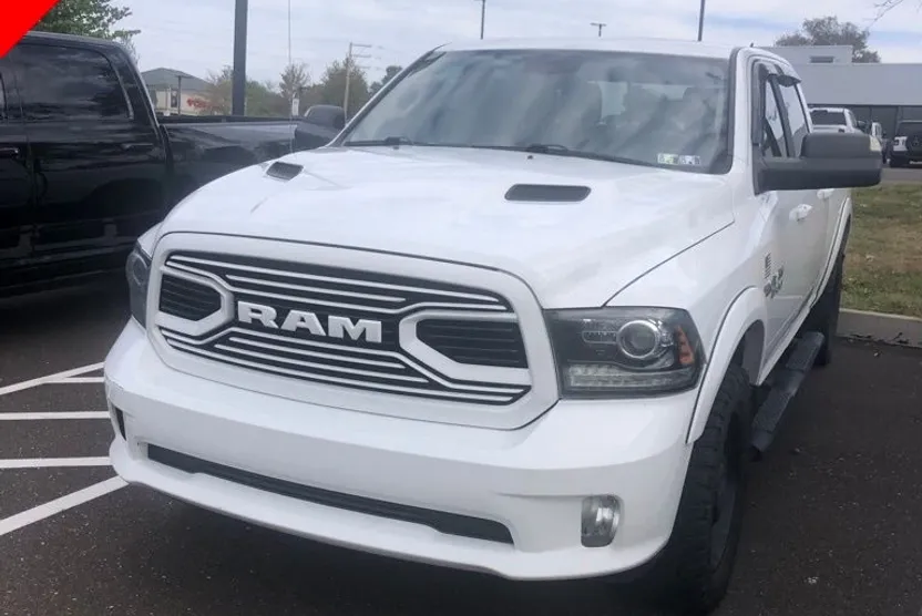 2018 Ram 1500 Sport photo 1