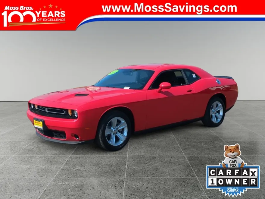 2023 Dodge Challenger SXT photo 1