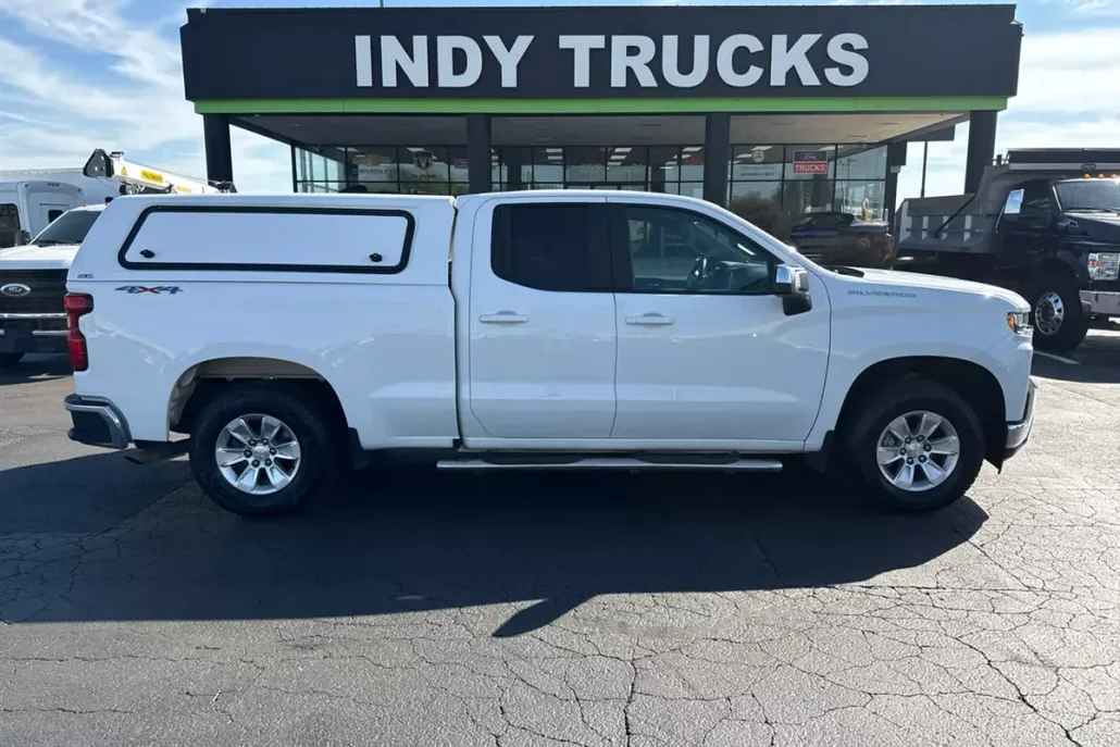 2021 Chevrolet Silverado 1500 LT photo 1