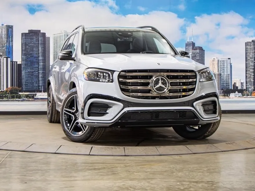2025 Mercedes Benz GLS 450 4MATIC photo 1