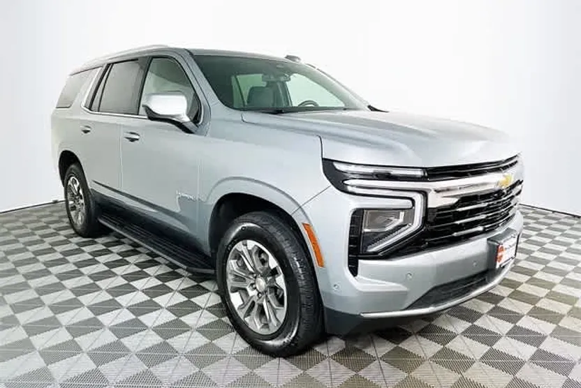 2025 Chevrolet Tahoe LS photo 1