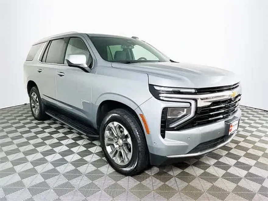 2025 Chevrolet Tahoe LS photo 1