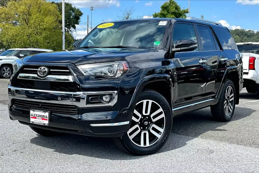2022 Toyota 4Runner Limited photo 1