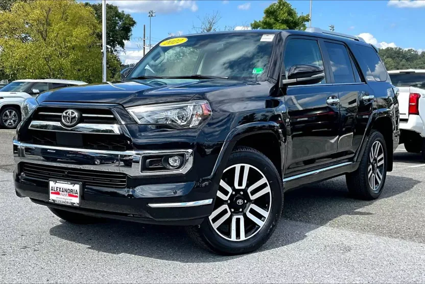 2022 Toyota 4Runner Limited photo 1