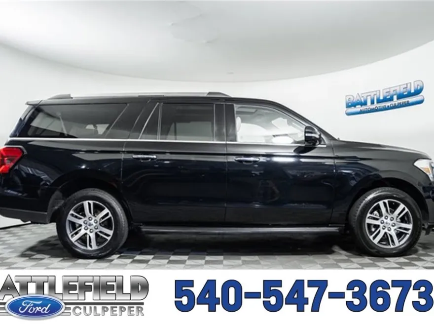 2023 Ford Expedition MAX Limited photo 1
