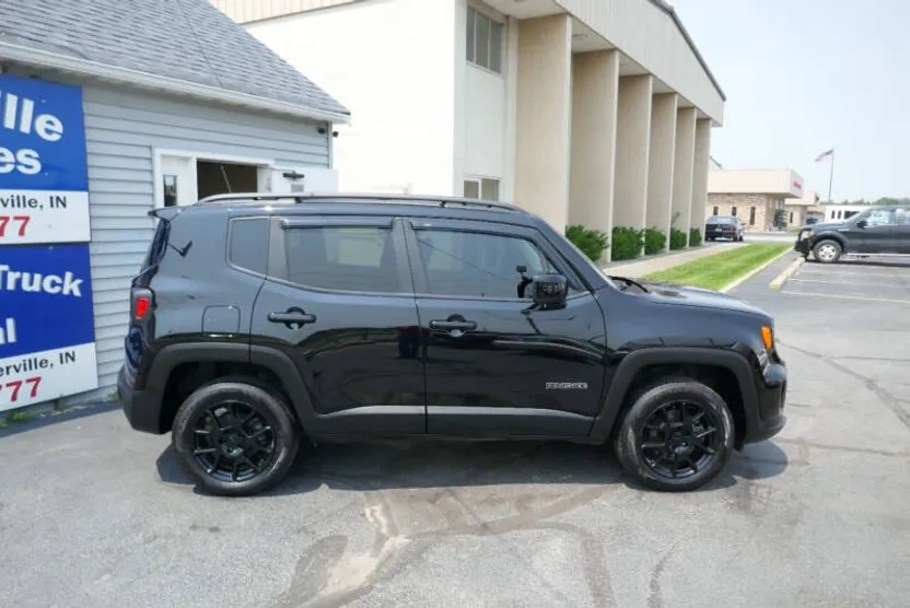 2019 Jeep Renegade Latitude North Edition photo 1