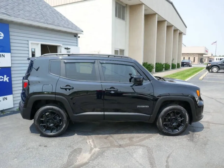 2019 Jeep Renegade Latitude North Edition photo 1