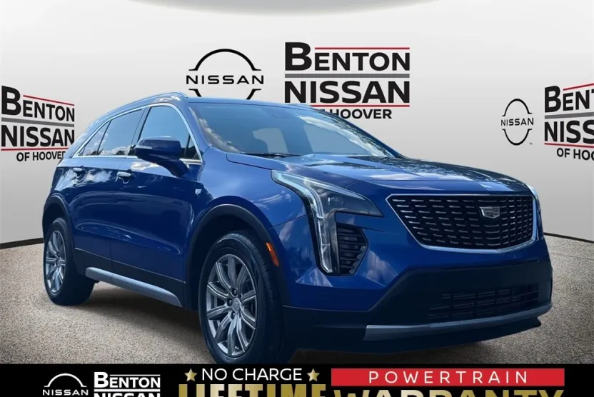 2023 Cadillac XT4 Premium Luxury photo 1