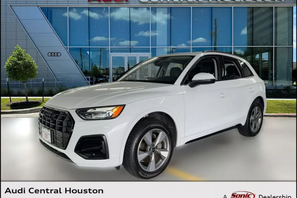 2025 Audi Q5 Premium photo 1