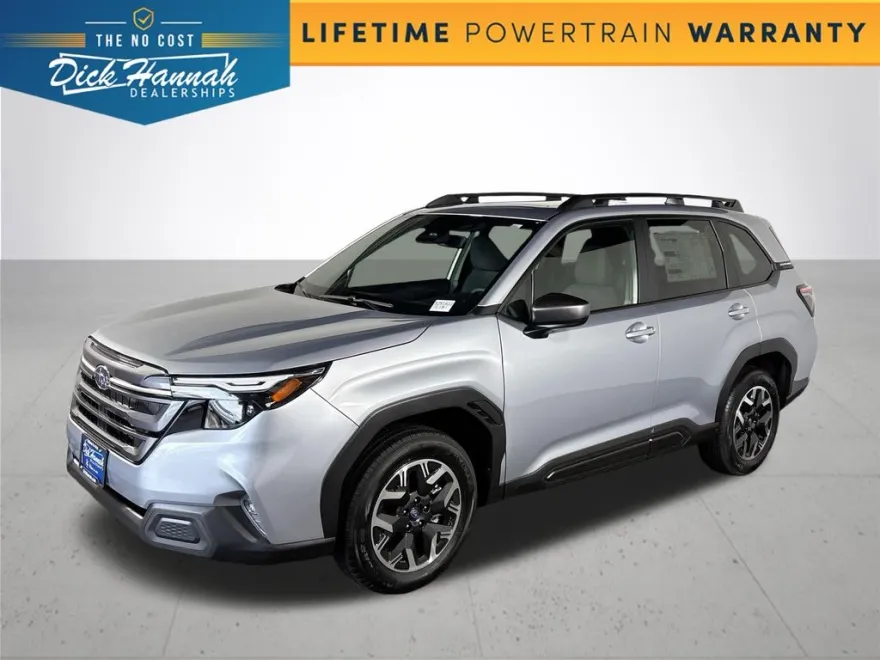 2025 Subaru Forester Premium photo 1