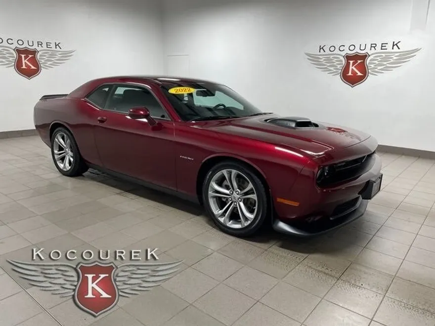2022 Dodge Challenger R/T photo 1