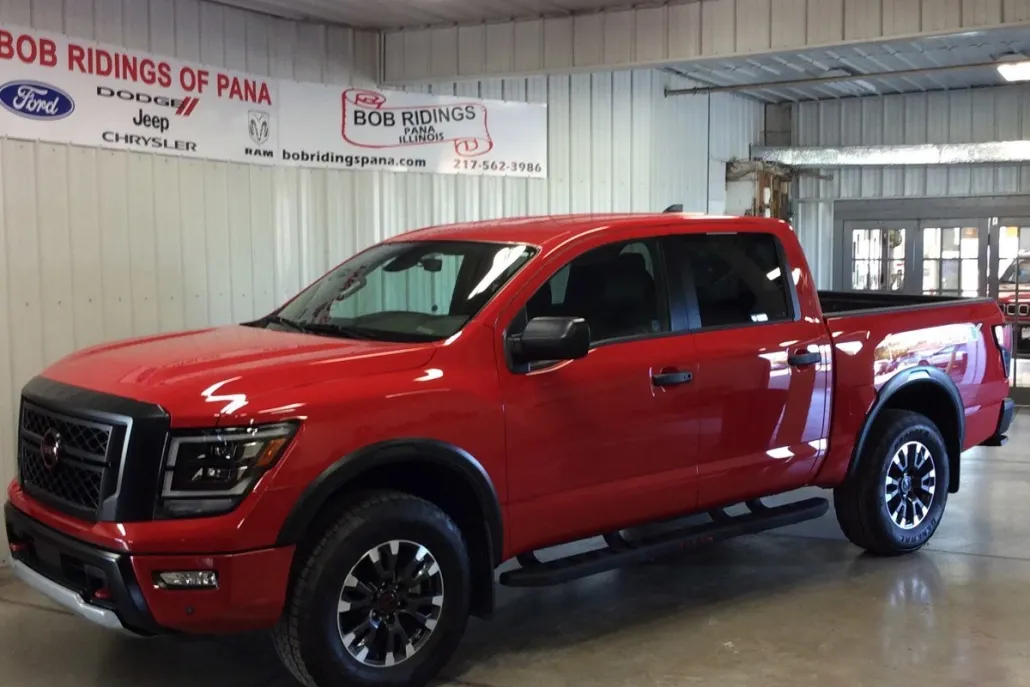 2024 Nissan Titan PRO-4X photo 1