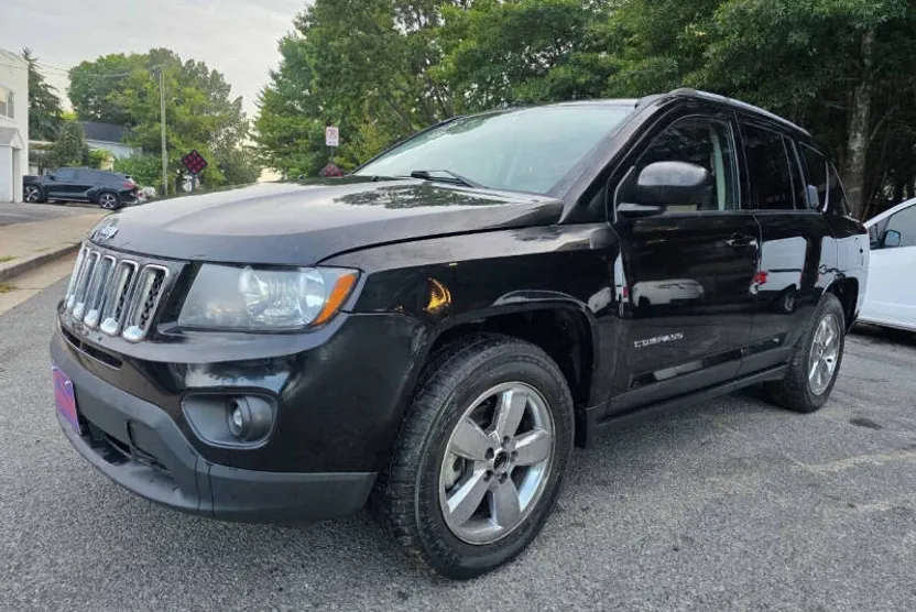 2015 Jeep Compass Sport photo 1