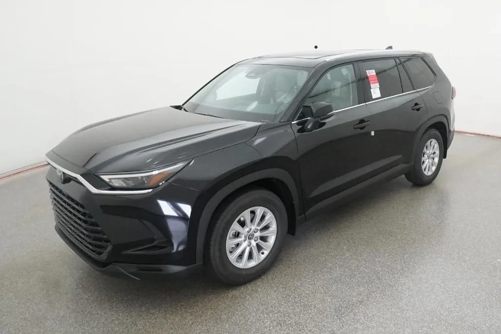 2026 Toyota Grand Highlander XLE photo 1
