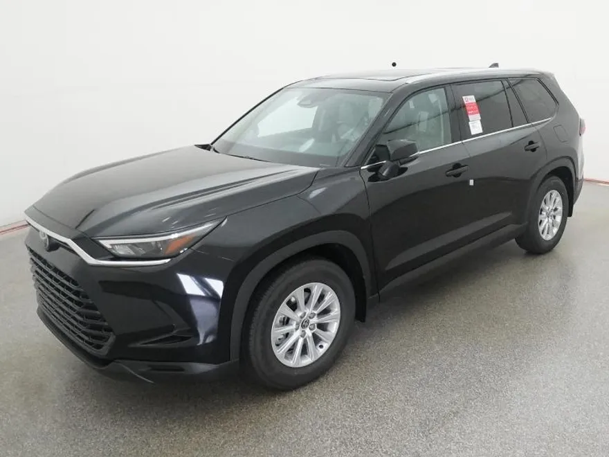 2026 Toyota Grand Highlander XLE photo 1